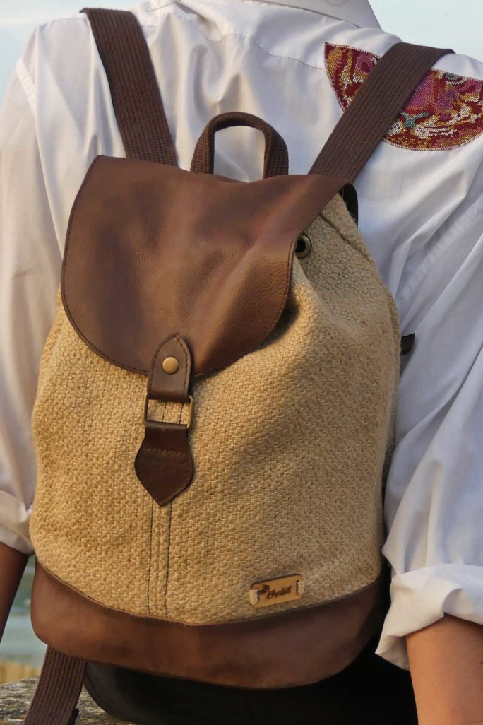 Sac à dos en toile et cuir pour femme