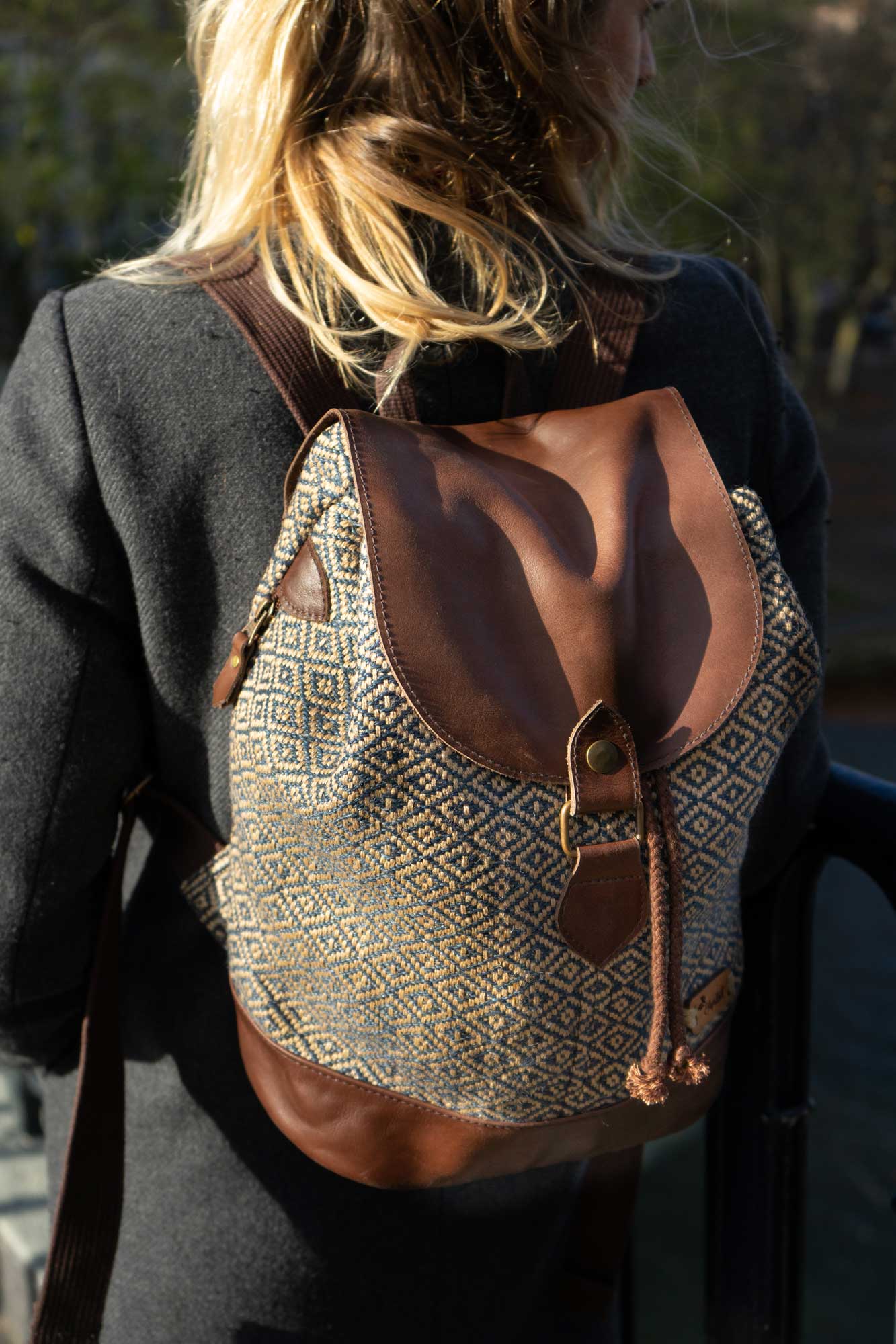 Sac à dos femme en toile de jute cuir