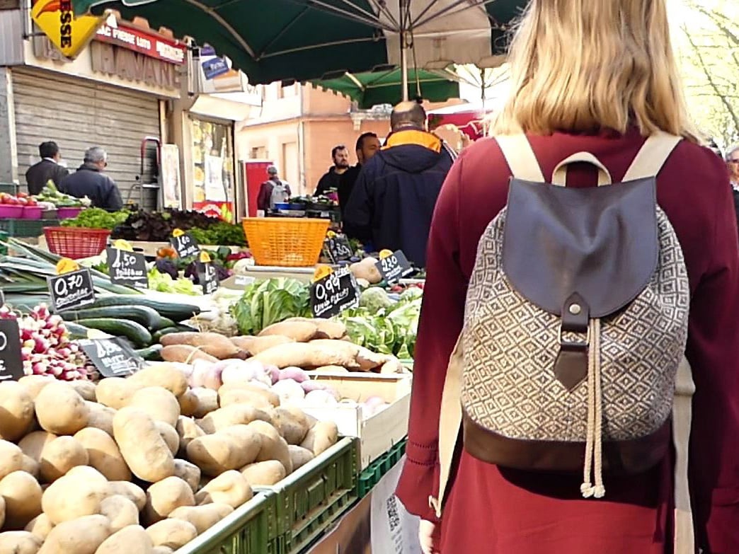 Potla - petit sac à dos femme au marché 