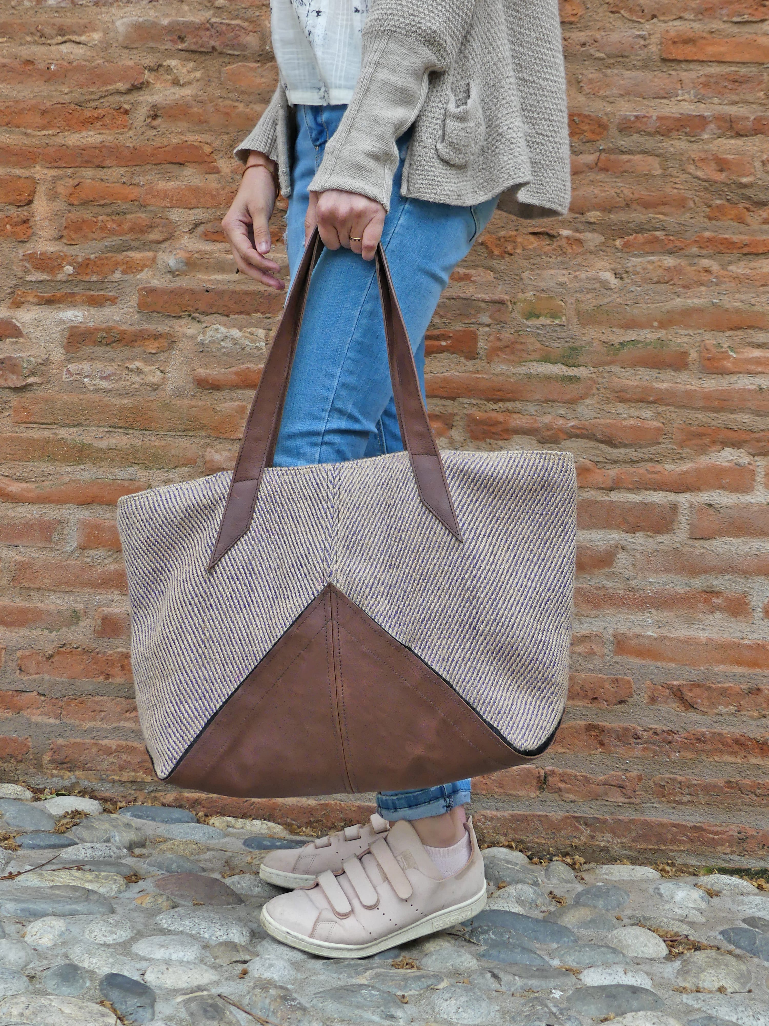 Sac à main en toile de jute et cuir SONALI Bhallot