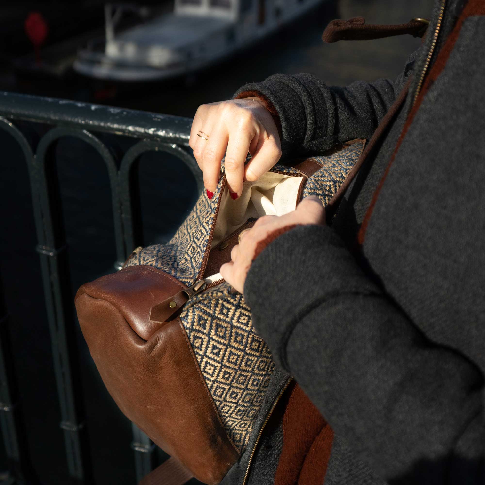 Sac à dos femme en toile de jute cuir