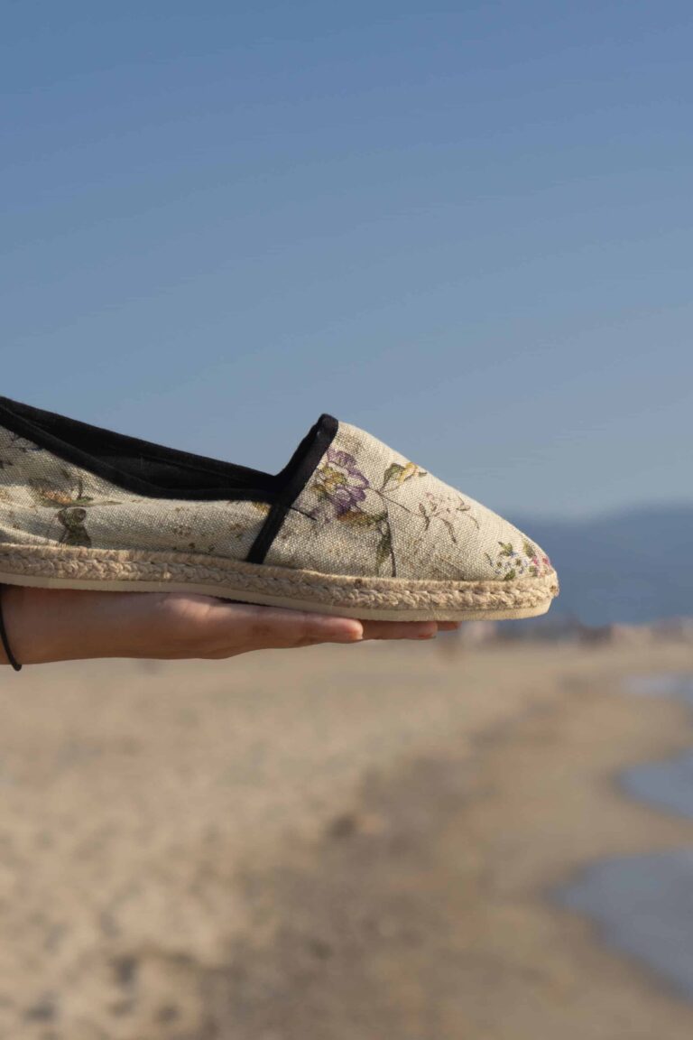 Espadrille en lin fleuri