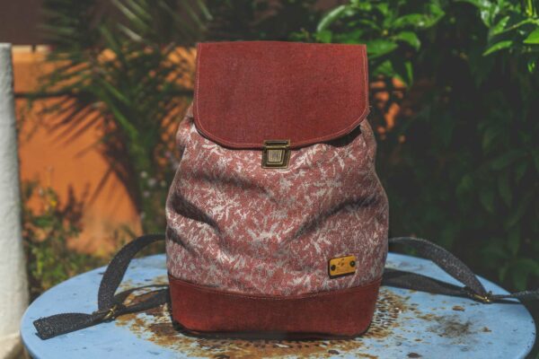 Lin huilé : Brique ; Jacquard : Savane rouge